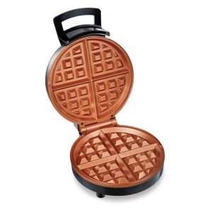 Hamilton Beach Bel gian Waffle Maker with Non-Stick Copper Ceramic 26081